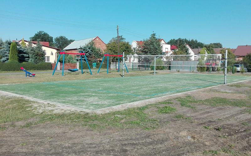boisko_w_pobielu