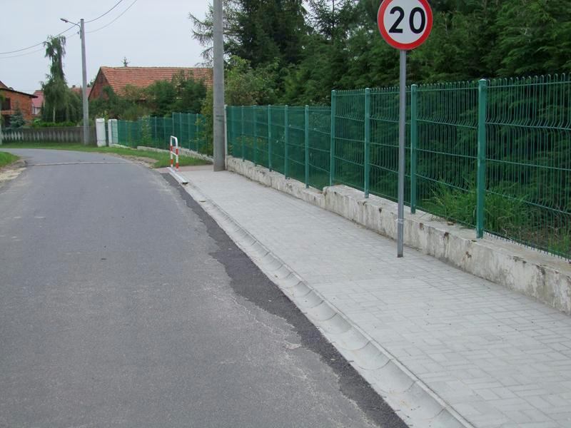 Budowa chodnika w Czarnoborsku